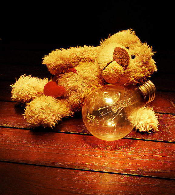 laying on bulb