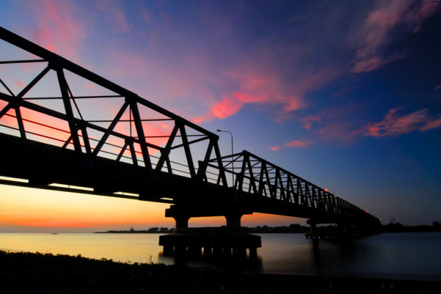 ::Hanya Siluet Jembatan #2 ::