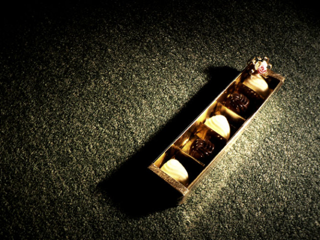 .: sekotak cokelat untuk hati yang sepi :.