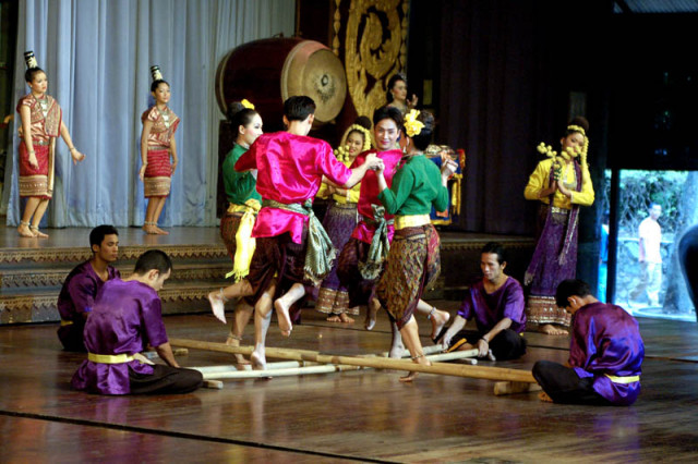 Thai Dance