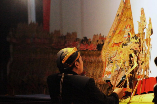Dalang & Wayang