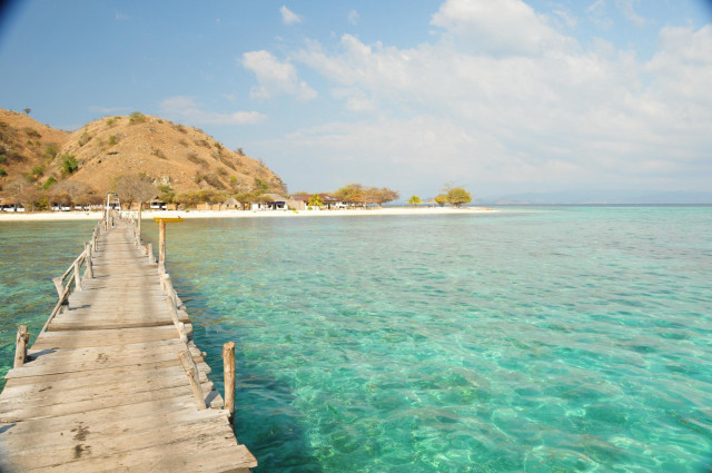 Jembatan Pulau kanawa